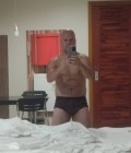 Nicolas 47 años Paris  Francia