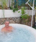 Bertrand 63 años Frejus France