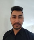 Hossin 32 años Balk Afganistán