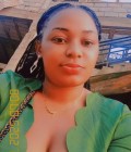 Clarisse 24 años Beti Camerún