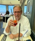 Michel 66 Jahre Villeneuve-d'ascq Frankreich
