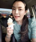 Pinyapat 44 años Bangkok Tailandia