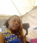 Christelle 33 años Catholique Camerún