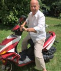 Jacques 78 años Puteaux Francia