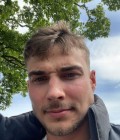 Lucas 27 ans  Pakistan