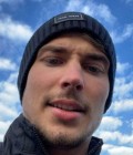 Lucas 27 ans  Pakistan