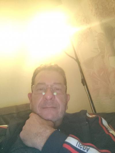 Lorenzo 57 años Le Bourget  Francia