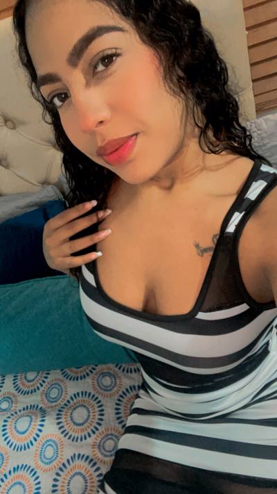 Shannel 21 años Bogotá  Colombie