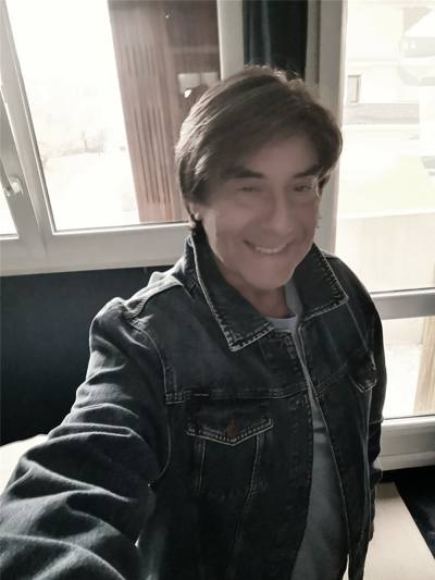 Jacques 53 años Paris Francia