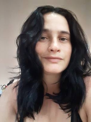 Karina 35 años Florianópolis  Brasil