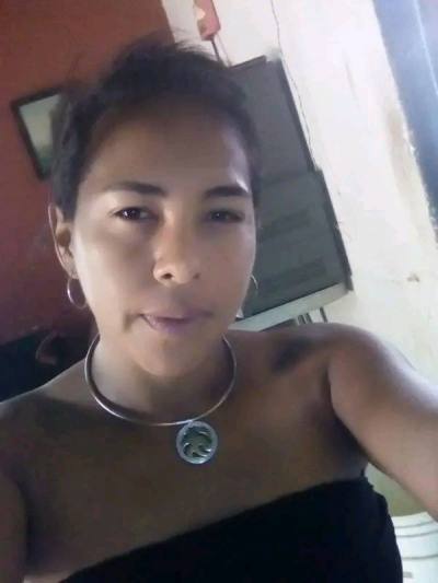 Gabriela 35 años Anzoátegui  Venezuela