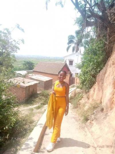 Flandina 25 ans Antalaha  Madagascar