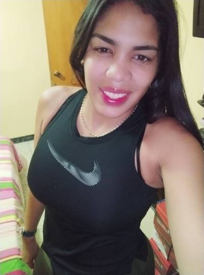 Carolina 34 años Caracas  Venezuela