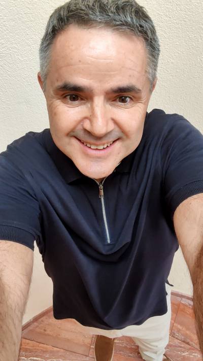 Roberto 57 años Nice Francia