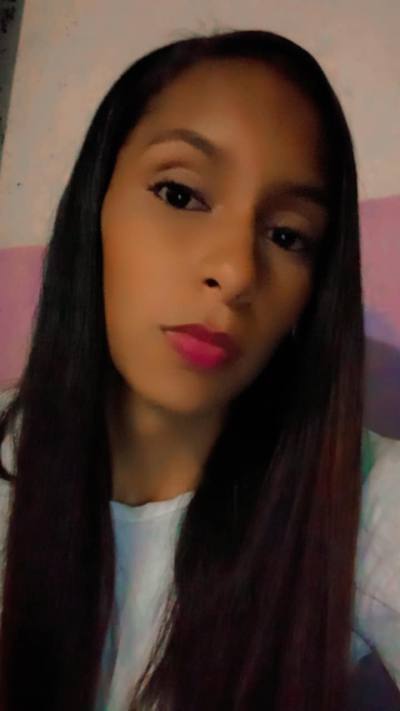 Andrea 29 años Caracas  Venezuela
