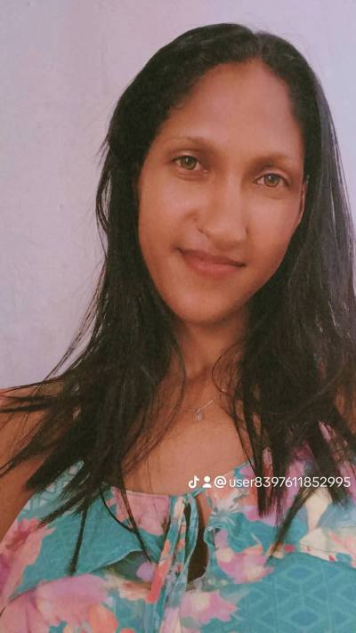 Mariana 26 años Trinidad  Trinidad y Tobago