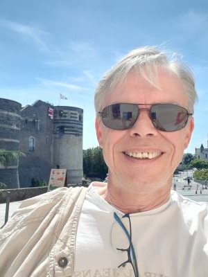 Marc 57 años Aizenay Francia