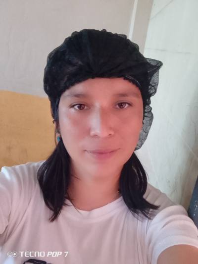 Emily 34 ans Valencia  Venezuela