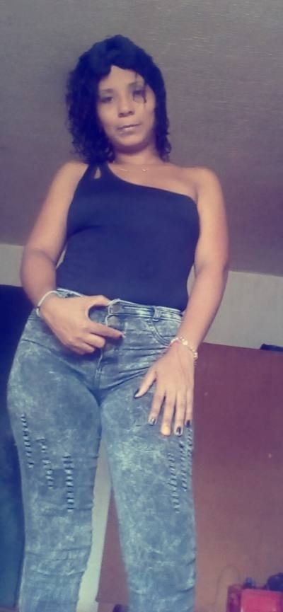 Kenais 27 ans Caracas Venezuela