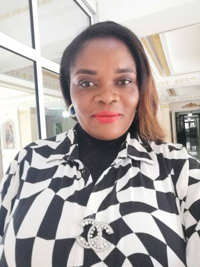 Manuela 38 ans Yaoundé  Cameroun
