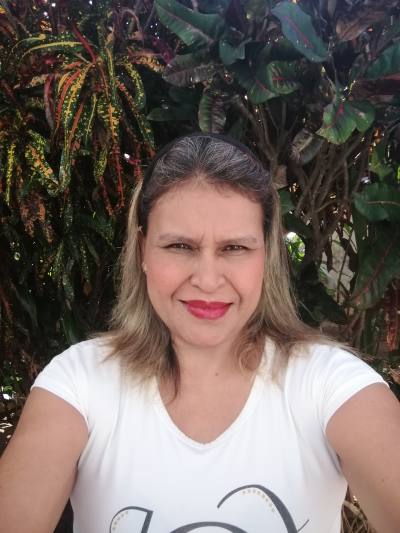 Liria 47 años Medellin Colombie