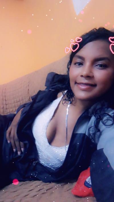 Yanetzy 28 años Caracas  Venezuela
