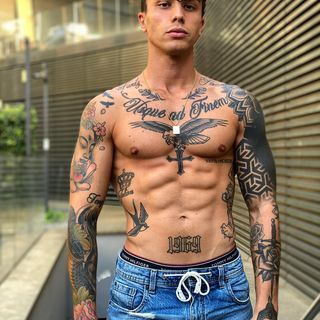 Gio 26 Jahre Burgos Albanien