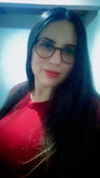 Alejandra 30 ans Colombia  Venezuela