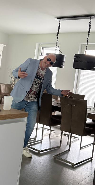Michel 55 ans Eupen  Belgique