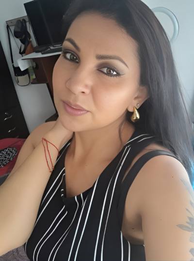 Yani 39 years Bogotá Colombie
