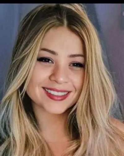 Caroline 32 años São Paulo  Brésil