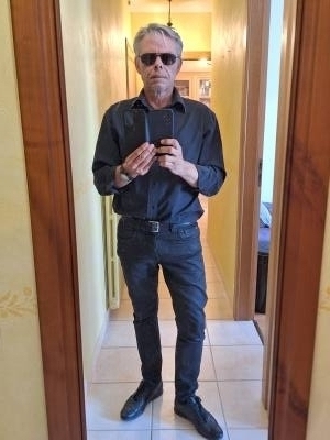 Marc 57 años Aizenay Francia