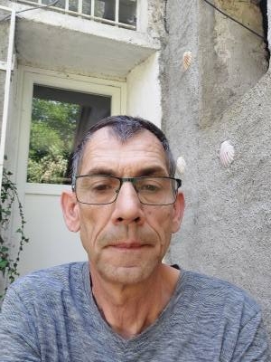 Patrick 58 años Chinon Francia