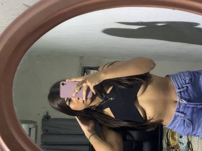 Lili 21 años Caracas Venezuela