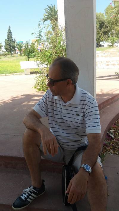 Hamda 69 años Tunis Tunisie