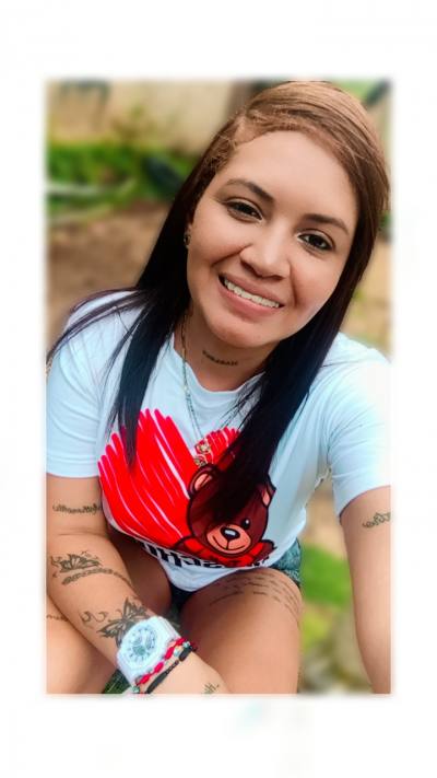 Dubraska 33 años Valencia  Venezuela