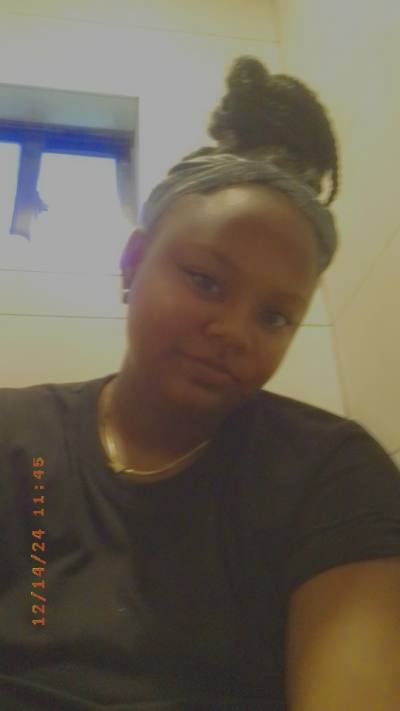Marileidi 21 years San Todomigon  Dominican Republic