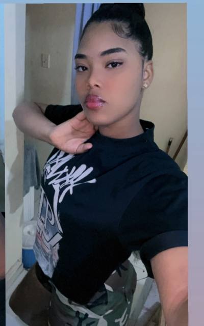 Evelin 21 years Santo Domingo  Dominican Republic