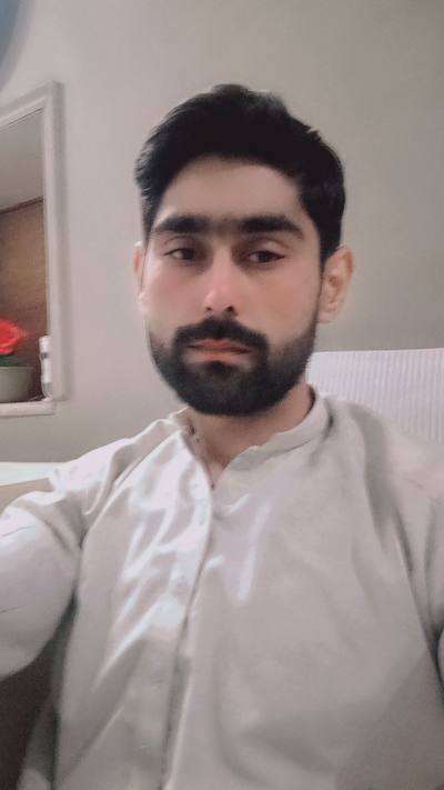 Abdou 26 años Peshawer Pakistán