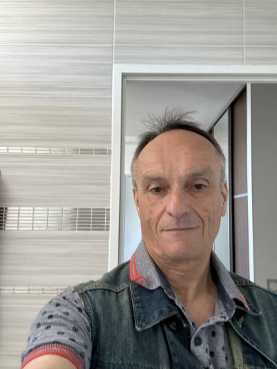 Didier 67 años Perpignan Francia