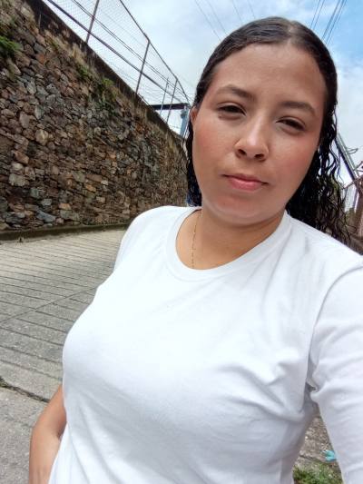 Yeis 29 ans Caracas Venezuela
