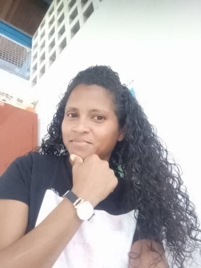 Auribel 36 años Caracas Venezuela
