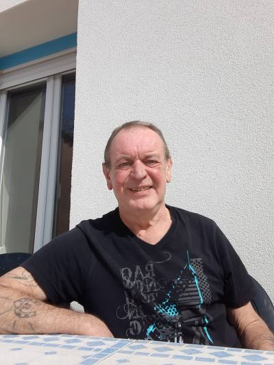 Mick 65 años Einville Au Jard France