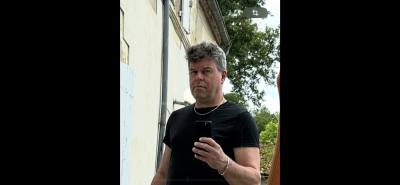 Stephane 55 years Montpon France