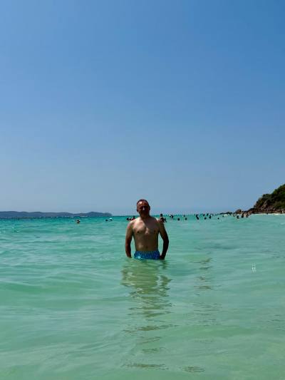 Peter 48 años Baden  Austria