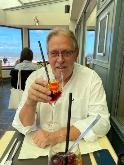 Michel 66 Jahre Villeneuve-d'ascq Frankreich