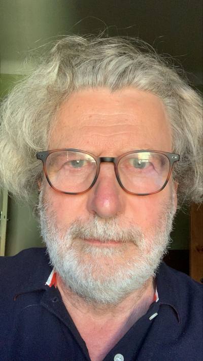 Jean 66 ans  France