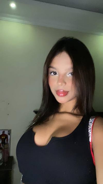 Patricia 19 ans Maracay Venezuela