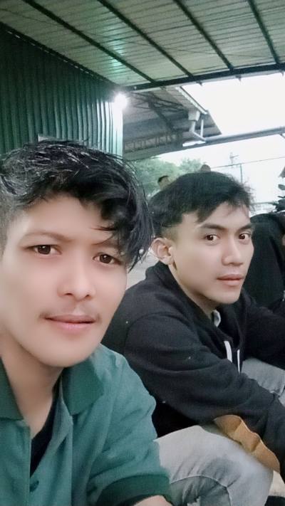 Gunawan 29 años Pattaya Pakistán