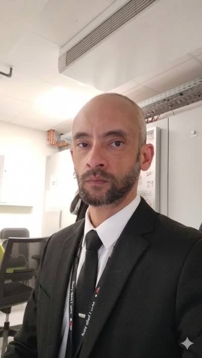 Michael 43 ans Namur Belgique